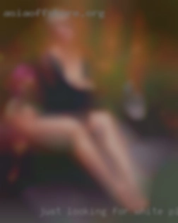 Just looking for a casual fuck White Plains, NY partner.